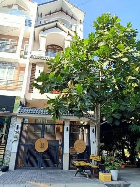 Cần bán gấp căn nhà đường Nguyễn Thái Sơn 3 lầu, ST. Giá 11 tỷ
