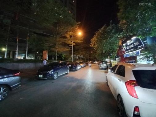 Nhà mới đẹp lô góc kinh doanh - vỉa hè ô tô 50m2. 5 tầng, giá hơn 9 tỷ