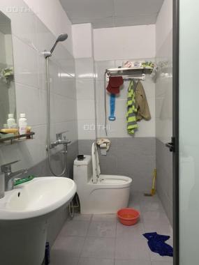Tôi cần bán nhà cấp 4 ngõ 442 Âu Cơ, giá 3.9 tỷ, 50m2, ô tô đỗ