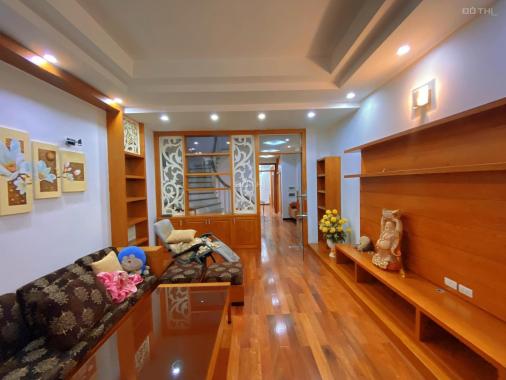 Bán nhà chính chủ phân lô gara ô tô đường 800A Cầu Giấy 58m2 5 tầng, mặt tiền 4,3m giá 12,8 tỷ