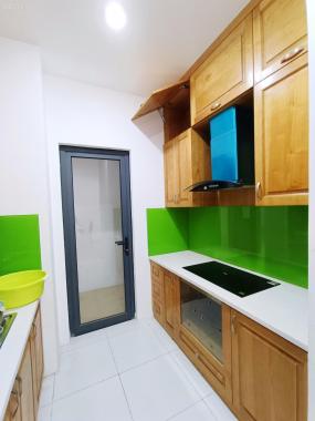 Cho thuê căn hộ 96m2 3 phòng ngủ đồ cơ bản tại chung cư Golden West - Lê Văn Thiêm