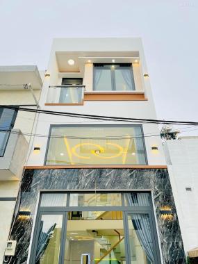 Bán nhà ở đẹp, Lê Thúc Hoạch Q. TP, 5.5x12m, 5PN, giá 8 tỷ 0842592879