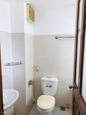 Nhà tôi đã có sổ hồng. Cần bán lại giá 1.7 tỷ có 2 phòng ngủ 2wc