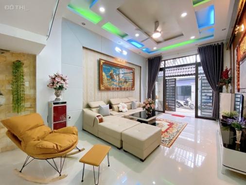 Nhà mới siêu đẹp Nguyễn Tư Giản P. 12 DT: 4x15.5m, giá: 6.9 tỷ TL