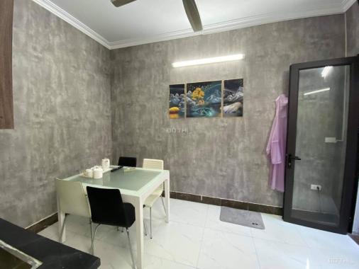 Bán nhà Nam Đồng, Đống Đa 45m2 x 5T gần phố, gần ô tô 5Tỷ