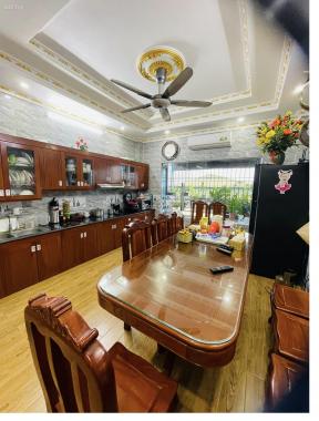 Bán nhà phố Trần Bình tuyệt đẹp lô góc 160m2 chỉ 34,6 tỷ