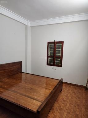 Nhà Nguyễn Đình Hoàn, DT 68m2, 5T - 10m ô tô tránh đỗ - 7 phòng vuông đẹp, giá 5.9 tỷ