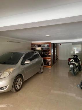 Cần bán nhà phố Trần Đại Nghĩa, DT: 80m2, 6 tầng, MT 5m, giá 15.8 tỷ. Liên hệ: 0986896619