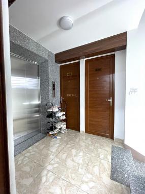 Bán tòa nhà 10 tầng 30 phòng khép kín, doanh thu hơn 200tr/ tháng, 28,6 tỷ