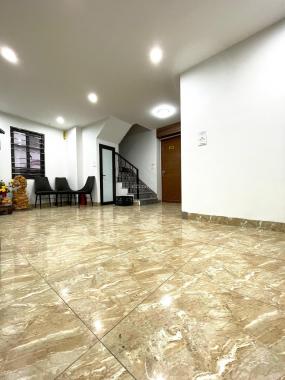 Bán tòa nhà 10 tầng 30 phòng khép kín, doanh thu hơn 200tr/ tháng, 28,6 tỷ