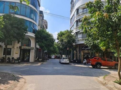 Bán nhà tòa văn phòng công ty ở Kim Giang Thanh Liệt đường đôi 25m đường nguyễn xiển