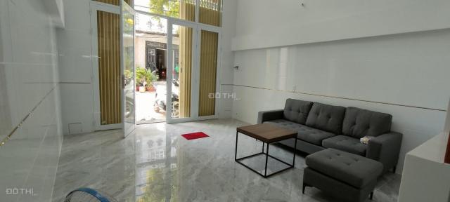 Bán nhà ngay Nguyễn Văn Luông nối dài qua Quận 6, HXH rộng 8m gần chợ, nhà mới sạch đẹp. 0942828398