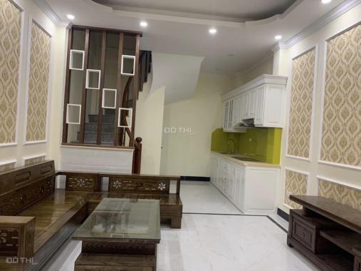 Bán nhà mới ở ngay Đội Cấn, Ba Đình, DT: 32m2, giá 3,75 tỷ