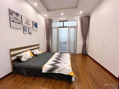 Nhà đẹp - thoáng sáng - nội thất tặng lại - Đống Đa vẫy gọi Trường Chinh DT 28m2 3 tầng MT 5.6m