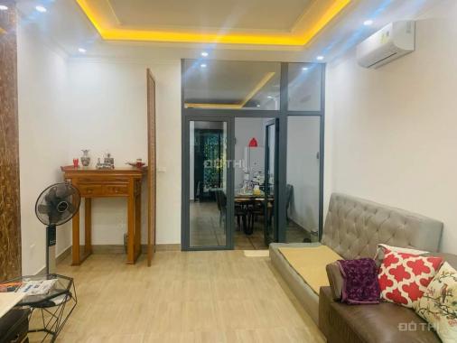 Bán nhà mặt phố Khâm Thiên, Đống Đa 3 tầng 101m2