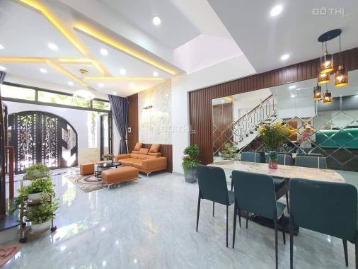 Bán nhà mặt tiền Nguyễn Chích, nhà 3 tầng, 75m2 giá 5,9 tỷ