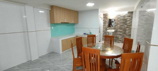 Chính chủ bán nhà đường Phú Định, Quận 8, 160m2 sử dụng, hẻm 8m, giá 5.8 tỷ TL
