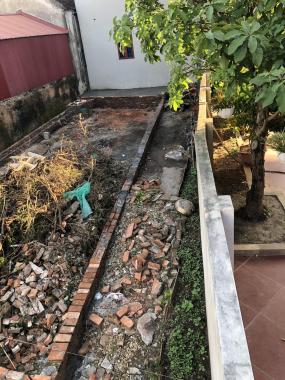 Bán 70m2 đất thôn Đan Nhiễm, 2 mặt thoáng, sổ đỏ chính chủ