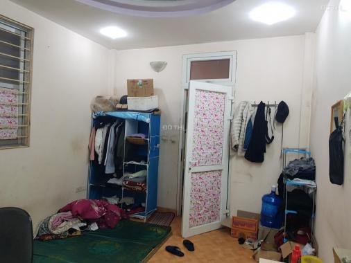 Chính chủ bán nhà 5 tầng lô góc quận Cầu Giấy, cách phố Dịch Vọng Hậu 60m