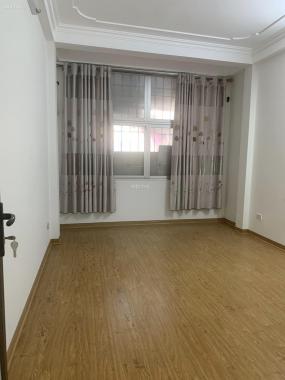 Bán nhà đầu ngõ Nghi Tàm, giá 3 tỷ, 26m2 x 4T, ở luôn ảnh thật