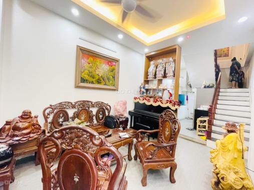 Bán nhà riêng tại Phường Cát Linh, Đống Đa, Hà Nội diện tích 37m2 giá 4 tỷ