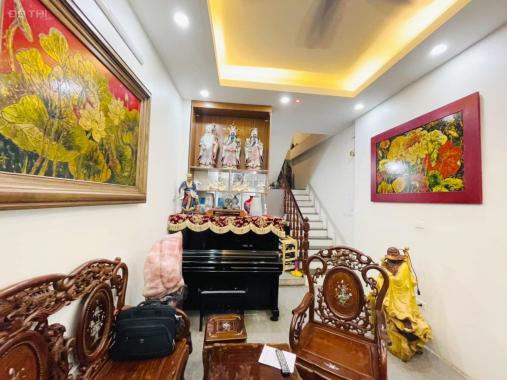 Bán nhà riêng tại Phường Cát Linh, Đống Đa, Hà Nội diện tích 37m2 giá 4 tỷ