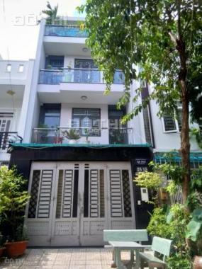 Chuyển nơi ở mới bán nhà 3 lầu DT 6 x 22m, đường Nguyễn Văn Lượng. Giá 10,5 tỷ