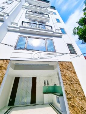 Nhà mới Phúc Đồng AEON 6 tầng Đông Nam đường ô tô 7 chỗ. LH 0936069841