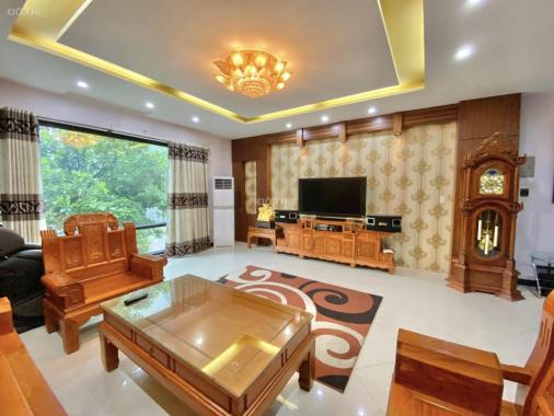 Bán nhà mặt phố Kim Giang 110m2 x 8T, MT 5m, 21 tỷ, thang máy, quá rẻ hiếm