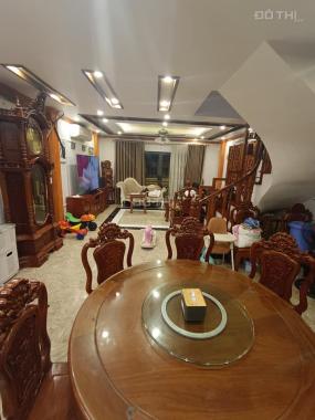 Bán nhà mặt phố Trần Hưng Đạo - Mặt tiền 10m - 390m2 - mặt phố - bán hiện trạng 300 tỷ