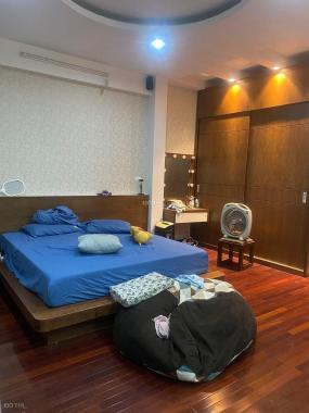Bán nhà mặt phố Trần Hưng Đạo - Mặt tiền 10m - 390m2 - mặt phố - bán hiện trạng 300 tỷ