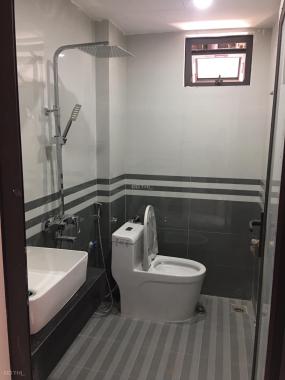 Bán nhanh nhà ngõ 310 Nghi Tàm, giá 4.7 tỷ, 36m2x5T, ở luôn, full nội thất