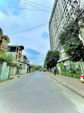Bán đất phường Phú Lãm, 40m2 nở hậu, 2 mặt ngõ, ô tô vào tận đất, trung tâm phố Xốm