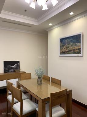 Cho thuê Vinhomes Royal City 2 phòng ngủ, full nội thất