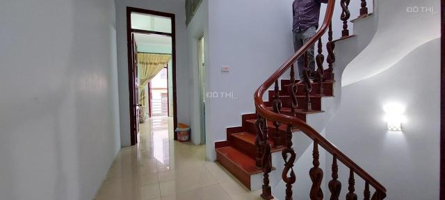 Bán nhà Thịnh Quang Đống Đa, gần phố 62m2, 5 tầng, MT 5.2m, chỉ 6.5 tỷ