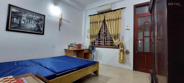 Bán nhà Thịnh Quang Đống Đa, gần phố 62m2, 5 tầng, MT 5.2m, chỉ 6.5 tỷ