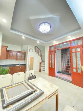 Nhà đẹp - Full nội thất ở ngõ 68 Triều Khúc, Thanh Xuân. Giá rẻ chỉ 3.6 tỷ, 35m2