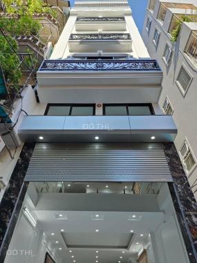 Siêu phẩm nhà mới tinh - thang máy 6 tầng chạy vù vù - ô tô đỗ cửa + vào nhà - khu dân trí cao