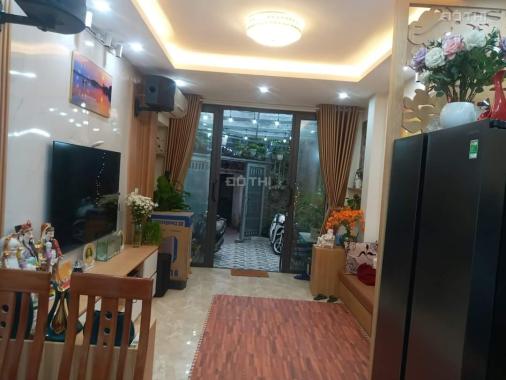 Bán nhà mới đẹp phố Bạch Đằng, 2 thoáng, gần ô tô, full nội thất, gần chợ, chào 5.4 tỷ