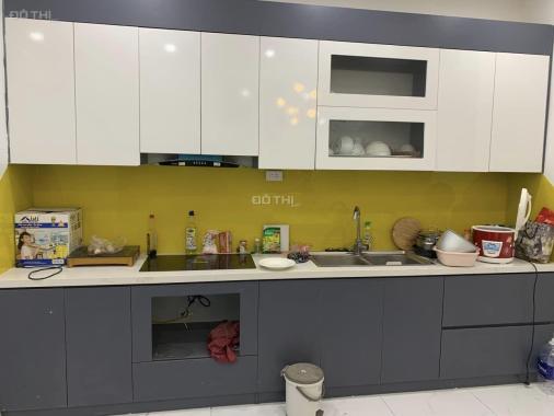 Tôi bán nhà ngõ Hồng Mai, giá 2.9 tỷ, 30m2x3T, nở hậu, ngõ thông
