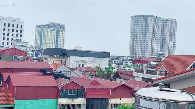 Quá hiếm, bán nhà Nguyễn Văn Cừ, 86m2 x 7 tầng, thang máy, ngõ thông, ô tô