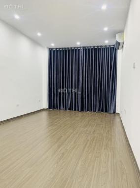 Tôi cần bán nhà ngõ Lò Đúc, giá 2.95 tỷ, 33m2x2T, vị trí đẹp