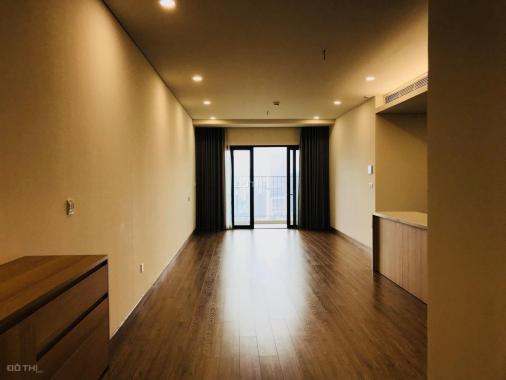 Bán căn hộ 2PN + 1P, 86.5m2 tầng 22. BC hướng Nam view Hồ & CV Sky Lake. 5 tỷ. LH: 0936031229