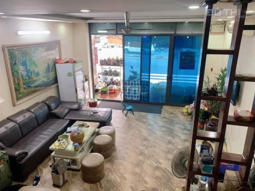 Bán nhà mặt phố đường Láng kinh doanh vô địch - 41m2 - 5 T - MT 5.2 m - Giá 13,45 tỷ
