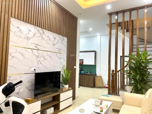 Bán nhà đường Nguyễn Chí Thanh, Quận Đống Đa 39m2, ngõ rộng. Giá 5,8 tỷ