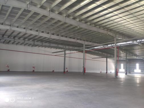 Cho thuê 2 xưởng cạnh nhau DT 2000m2, 3500m2 ở đường 5, gần Quán Toan, đủ tiêu chuẩn PCCC