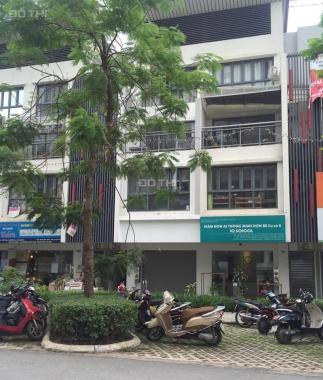 Chính chủ cần bán shophouse Gamuda 75m2, xây 4 tầng 1 tum, giá 17.5 tỷ. Liên hệ: 0962737295