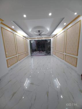 Phân lô kinh doanh thang máy Nguyễn Văn Huyên DT 60m2 8T giá 15. tỷ