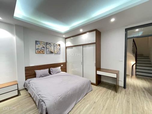 Bán nhà khu đô thị Cầu Giấy 60m2 xây 3 tầng giá 5,6 tỷ không có căn thứ 2