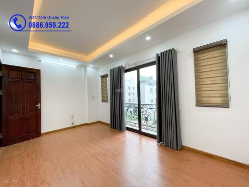 Bán nhà riêng 2 mặt thoáng ô tô vào, ngõ thông cách đường Trịnh Văn Bô 300m diện tích 42m2 x 5T 7PN